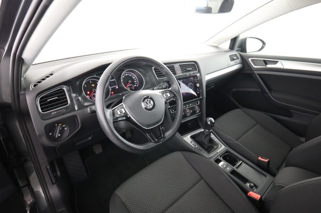 VOLKSWAGEN Golf usata 1