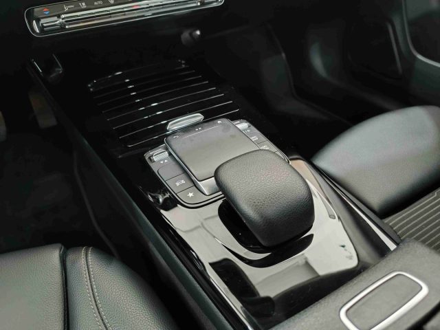 MERCEDES-BENZ CLA 200 usata, con Controllo trazione