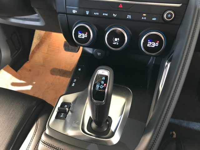 JAGUAR E-Pace usata, con Controllo automatico clima
