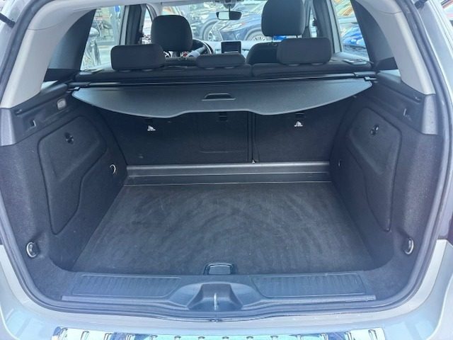 MERCEDES-BENZ B 180 usata, con Controllo automatico clima
