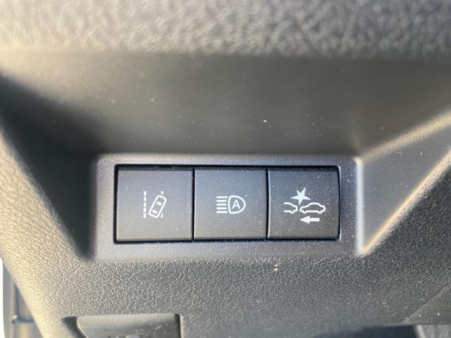 TOYOTA Yaris usata 19