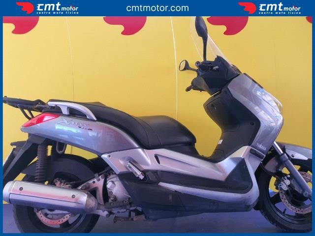 YAMAHA X-Max 250 usata 0