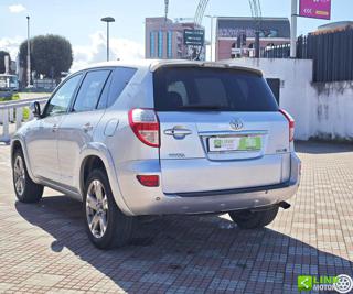 TOYOTA RAV 4 MY23 usata, con Airbag Passeggero