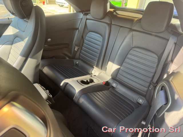 MERCEDES-BENZ C 200 usata, con Park Distance Control
