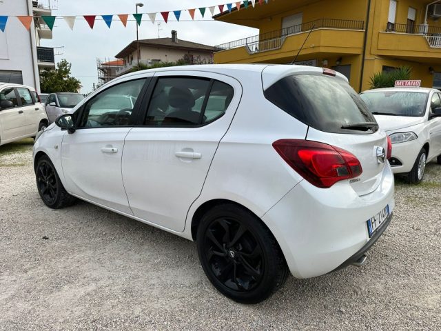 OPEL Corsa usata, con Autoradio