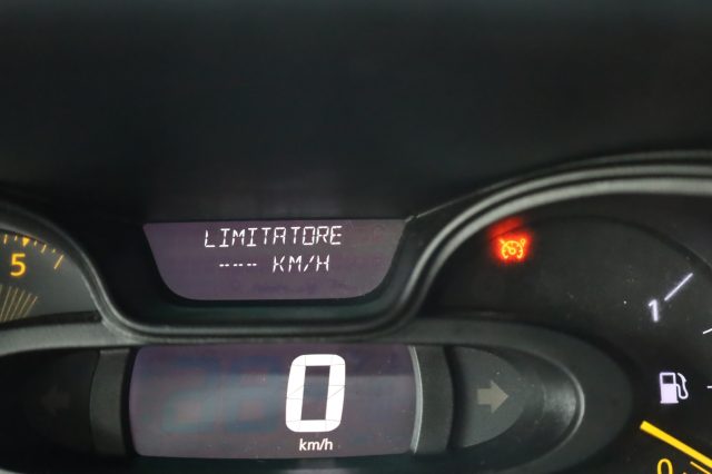 RENAULT Trafic usata, con Specchietto retrovisore con funzione antiabbagliamento