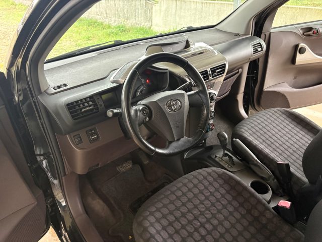 TOYOTA iQ usata, con ESP