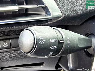 PEUGEOT 3008 usata, con Touch screen