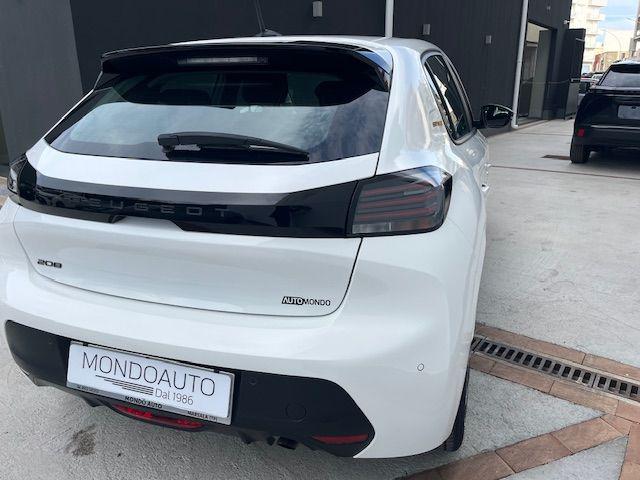 PEUGEOT 208 usata, con Autoradio