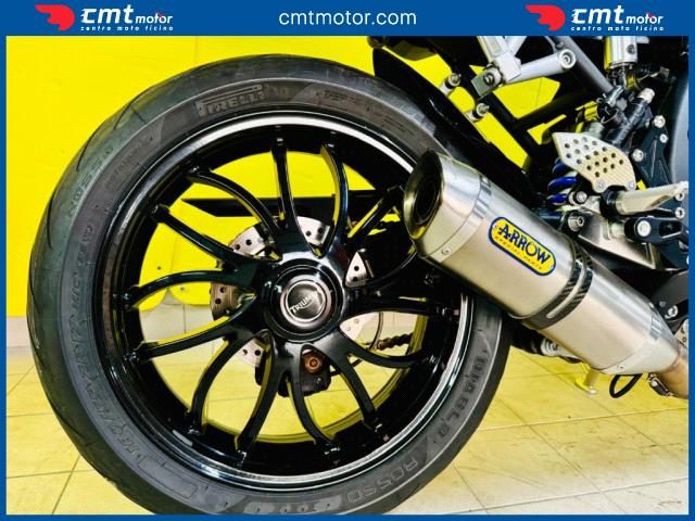 TRIUMPH Speed Triple 1050 usata 9