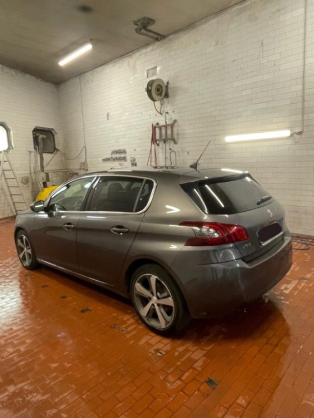 PEUGEOT 308 usata, con Servosterzo