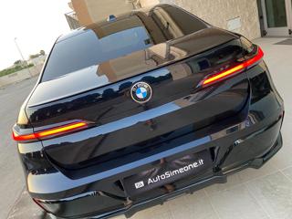BMW 740 usata, con Fari di profondità antiabbagliamento