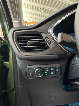 FORD Kuga usata, con USB