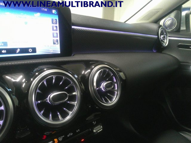 MERCEDES-BENZ A 180 usata, con Touch screen