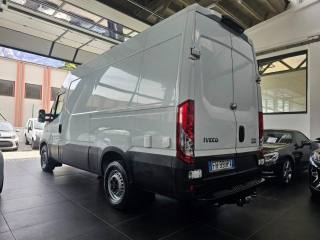 IVECO Daily usata, con Airbag Passeggero
