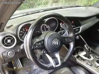 ALFA ROMEO Giulia usata, con Autoradio