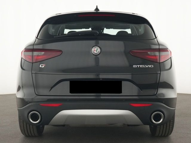 ALFA ROMEO Stelvio usata, con Autoradio