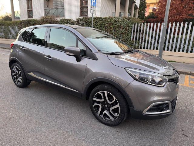 RENAULT Captur usata, con Alzacristalli elettrici