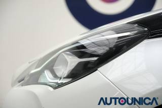 TOYOTA Yaris usata, con ESP