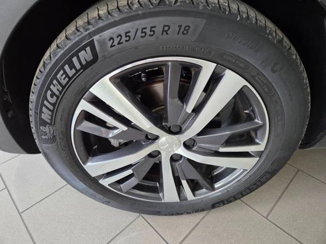PEUGEOT 5008 usata, con Interni in pelle