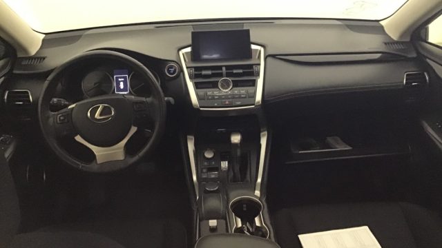 LEXUS NX 300h usata, con Antifurto