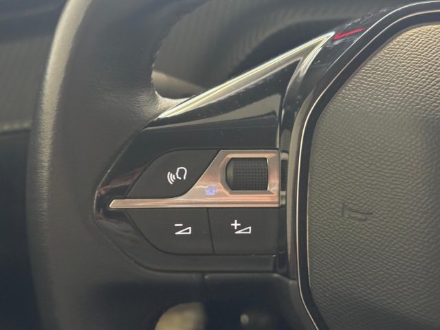 PEUGEOT 208 usata, con Autoradio digitale