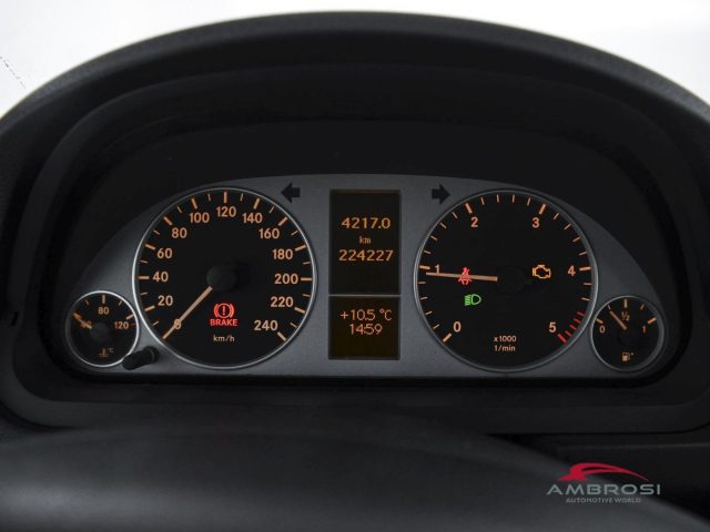 MERCEDES-BENZ B 180 usata 12