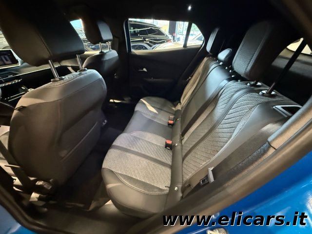 PEUGEOT 2008 usata, con Autoradio