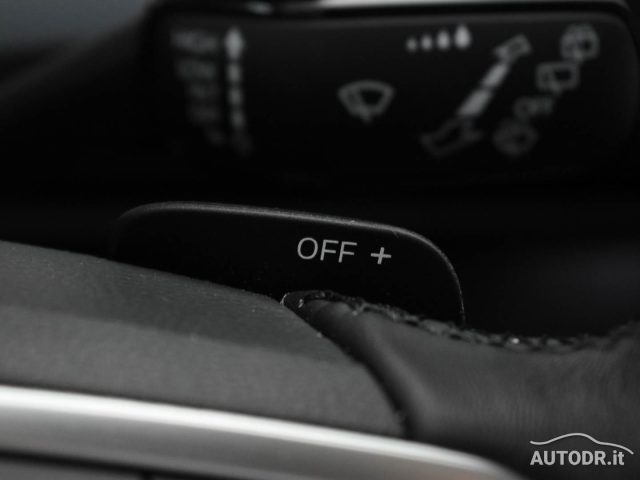 VOLKSWAGEN Golf usata, con Fari LED