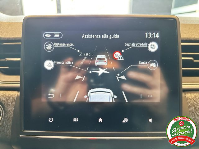 RENAULT Captur usata, con Hill holder