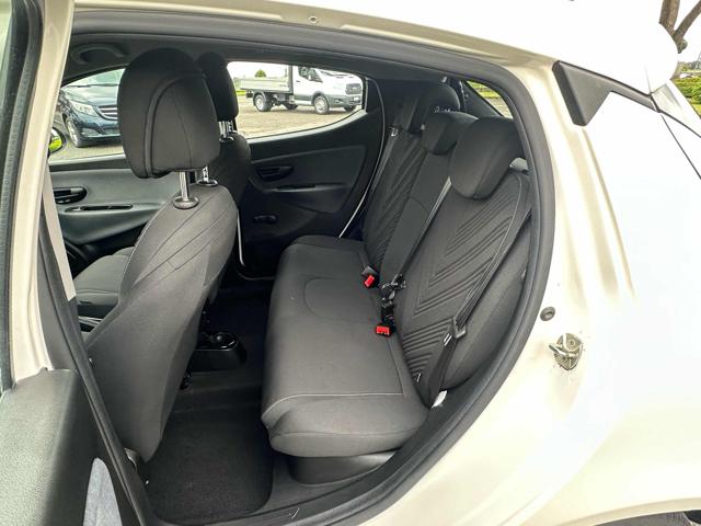 LANCIA Ypsilon usata, con ESP