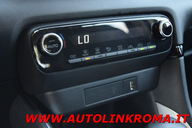 TOYOTA Yaris usata, con Boardcomputer