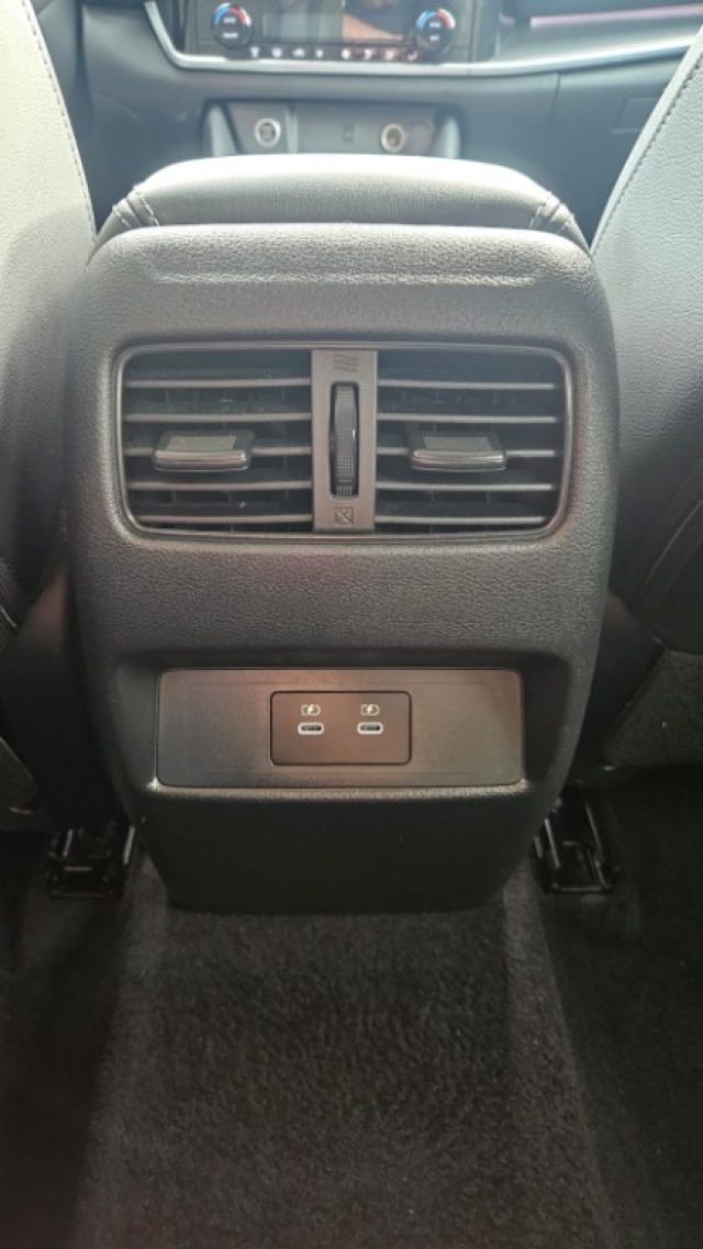 NISSAN Qashqai usata, con Vetri oscurati