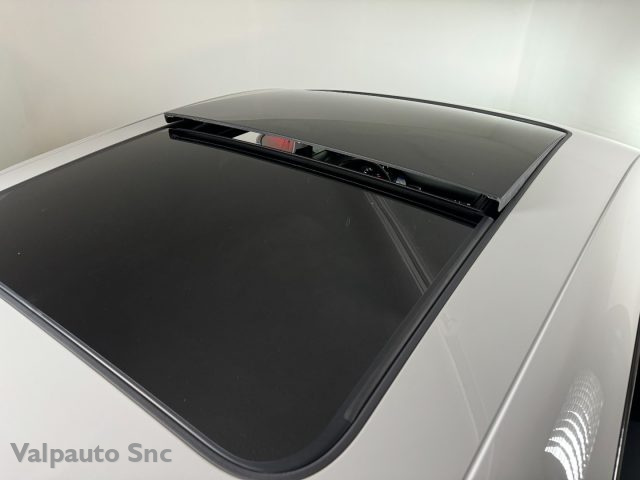 PORSCHE Macan usata, con Isofix