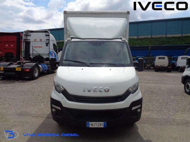 IVECO Daily usata, con Airbag Passeggero