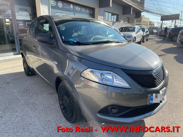 LANCIA Ypsilon usata, con ABS