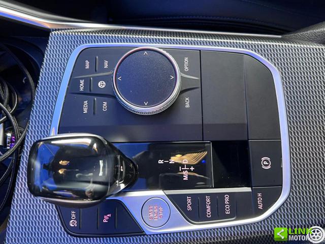 BMW 320 usata, con Fari LED