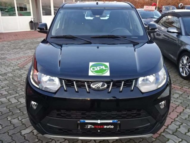 MAHINDRA KUV100 usata, con Airbag laterali