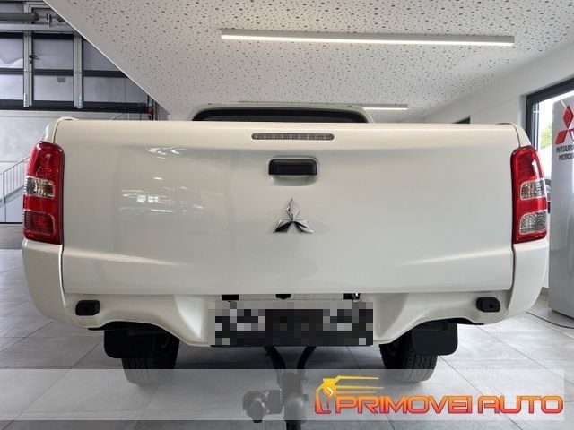 MITSUBISHI L200 usata, con Chiusura centralizzata