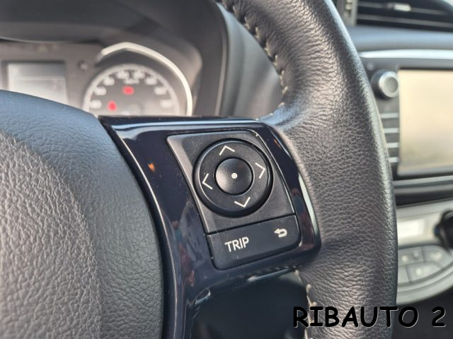 TOYOTA Yaris usata, con ESP