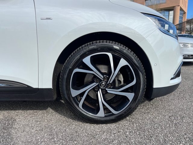 RENAULT Scenic usata, con Touch screen