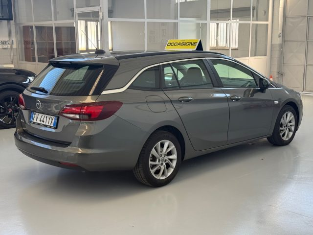 OPEL Astra usata, con Autoradio
