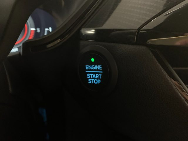 FORD Kuga usata, con Volante multifunzione