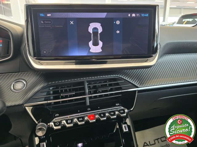 PEUGEOT 2008 usata, con Sistema di navigazione