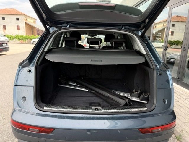 AUDI Q5 usata, con USB