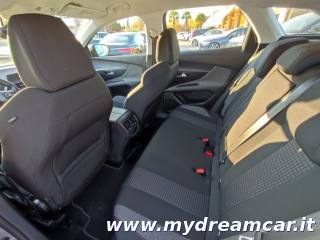 PEUGEOT 3008 usata, con Sensori di parcheggio posteriori