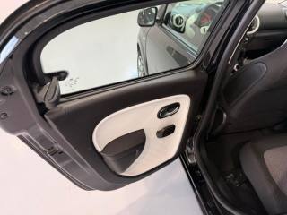 RENAULT Twingo usata 24