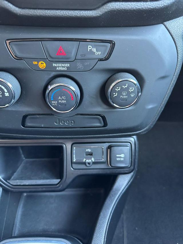 JEEP Renegade usata, con Park Distance Control