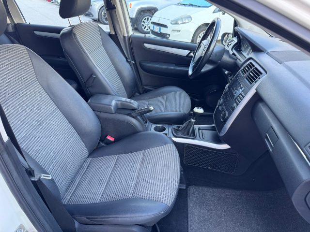 MERCEDES-BENZ B 180 usata 19