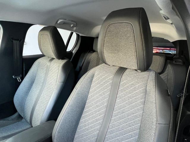 PEUGEOT 208 usata, con Autoradio digitale